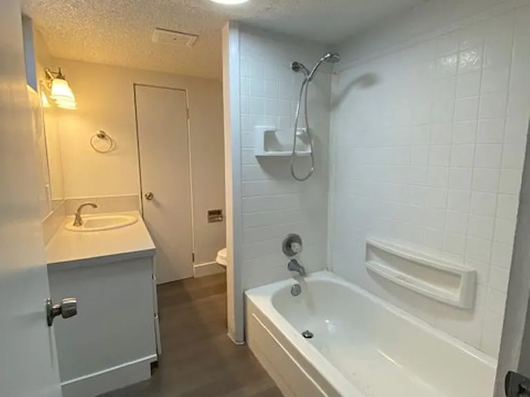 135 Davis Ave #3 — Photo 7