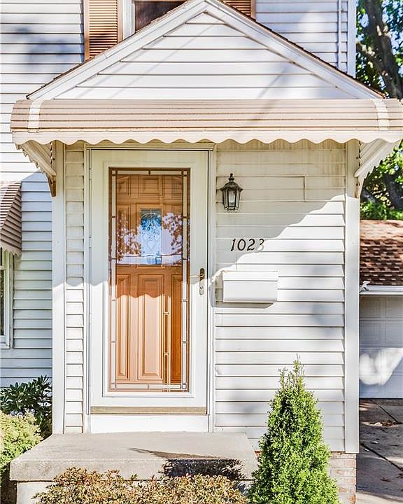 1st image of 1023 Sackett Ave