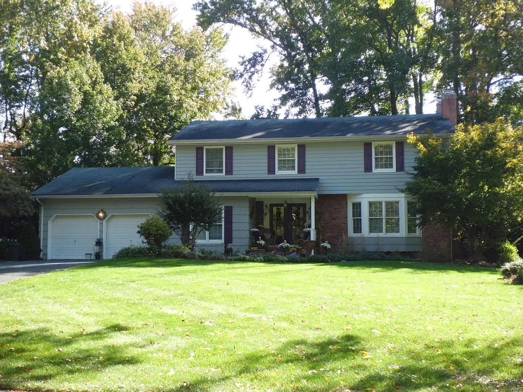 24 Kingsley Dr photo 1