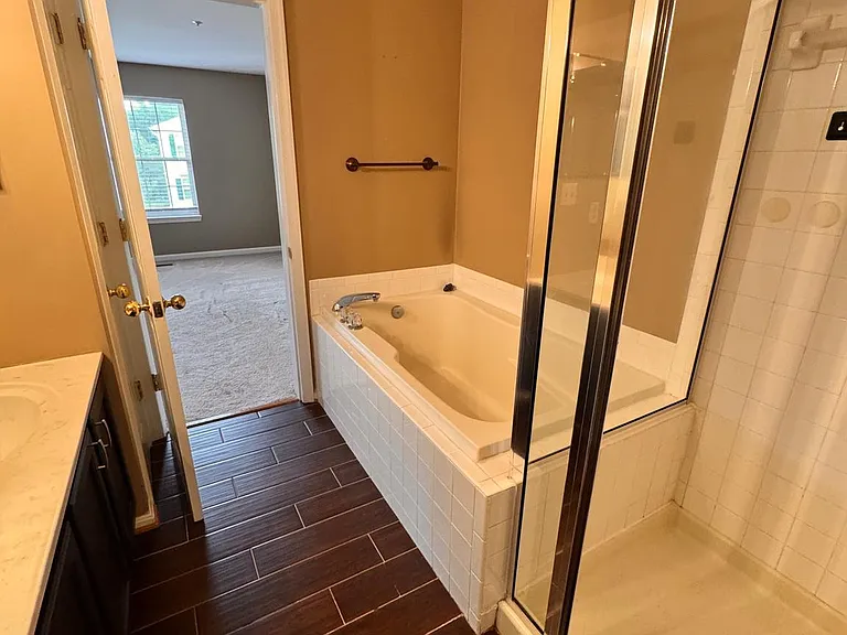 318 Roff Point Dr — Photo 21