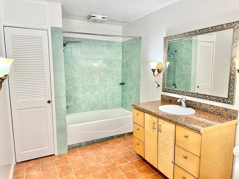 1231 Rhode Island St — Photo 15