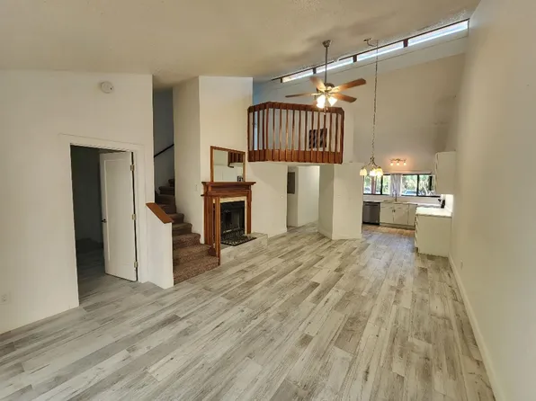 627 Glendevon Dr, New Smyrna Beach, FL 32168