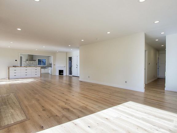 5th image of 16011 Alta Vista Way