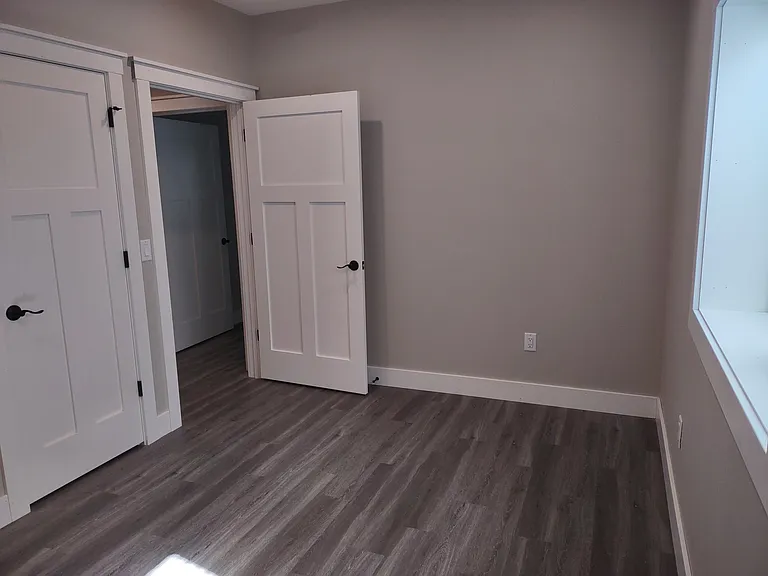 302 W Crawford Ave — Photo 52