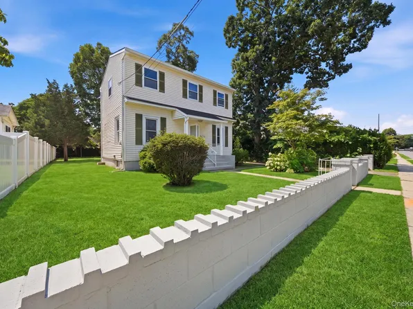 50 Bittermint Street, Islip, NY 11751