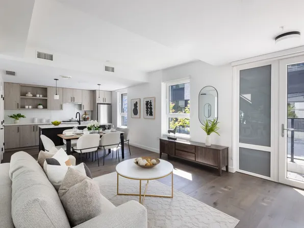 6829 Cambie St, Vancouver, BC V6P 3H1