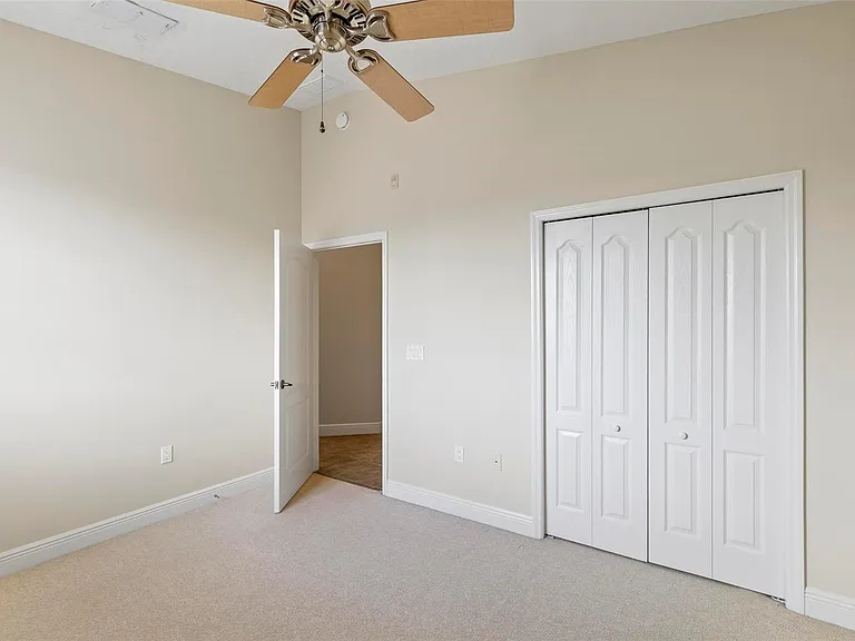 35 Riverview Bnd S #1841 — Photo 33
