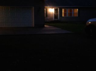 845 S Westshore Dr, Sault Sainte Marie, MI 49783