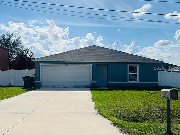 3rd image of 1822 Bering Rd