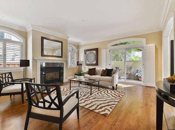 3rd image of 1520 Floribunda Ave APT 102