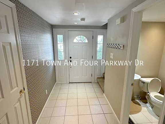2nd image of 1171 Town And Four Parkway Dr