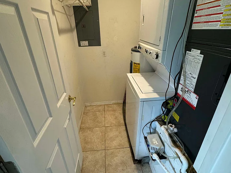 11033 Reims Ave #B — Photo 20