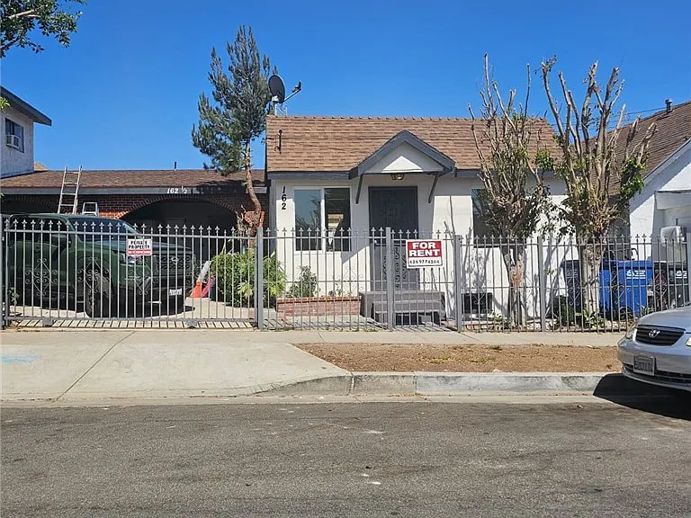 162 N Alma Ave E — Photo 1