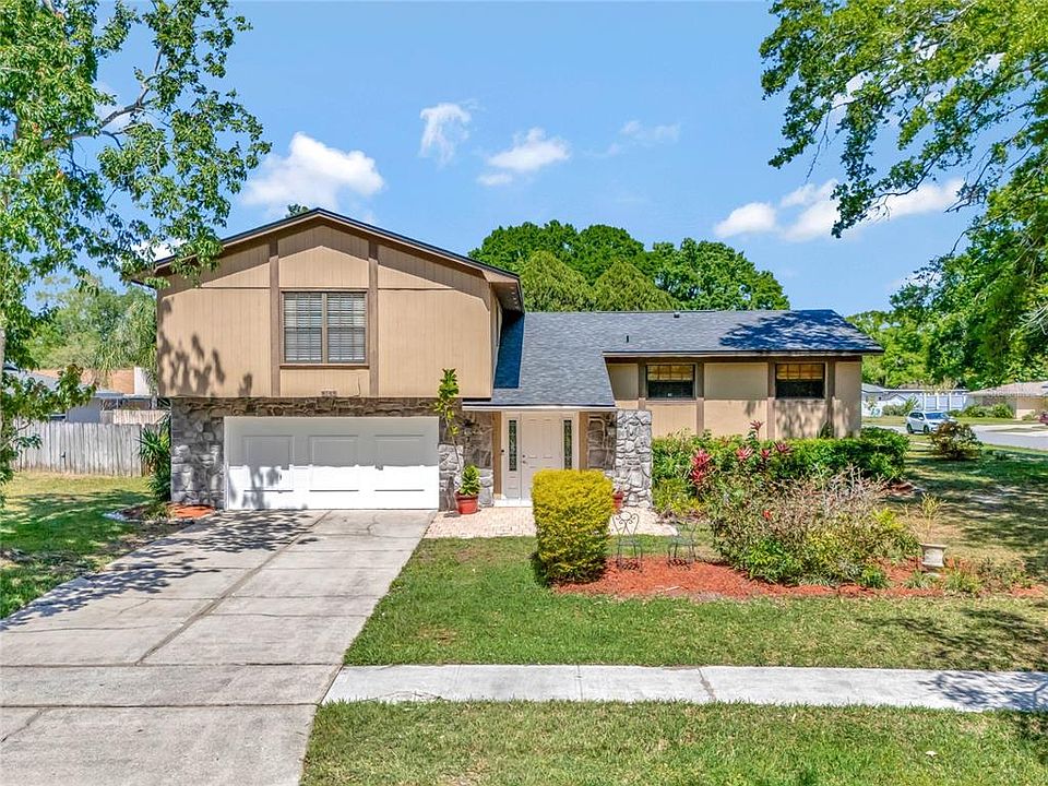 1st image of 8186 Bluestar Cir