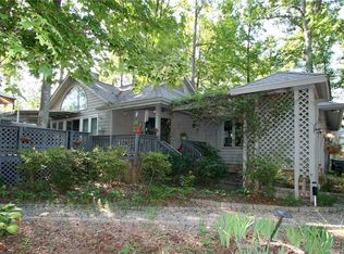 221 Forest Oak Dr, Clover, SC 29710