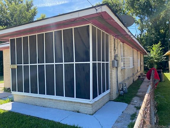 3rd image of 1141 W Grant St