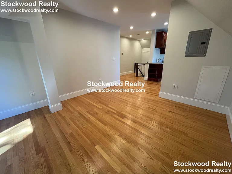90 Lyndhurst St #5 — Photo 16