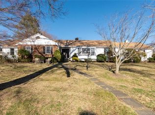 210 Sky Top Ter, Fairfield, CT 06825
