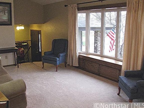 4th image of 4500 Oakhurst Ave