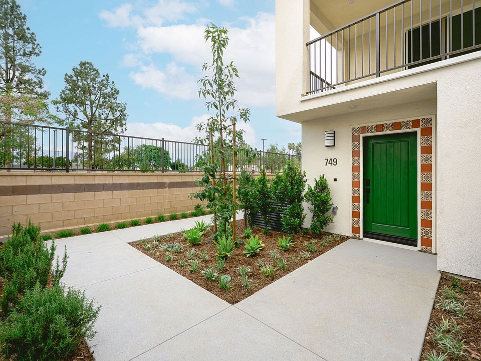 1st image of 749 Marmalade Pl