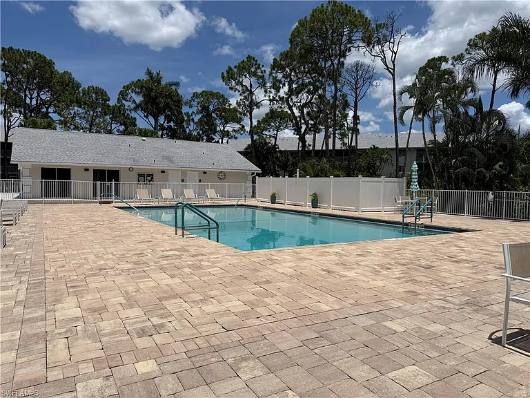 3002 Sandpiper Bay Cir #A306 — Photo 30