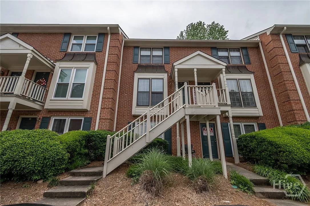 200 E Cloverhurst Ave — Photo 1