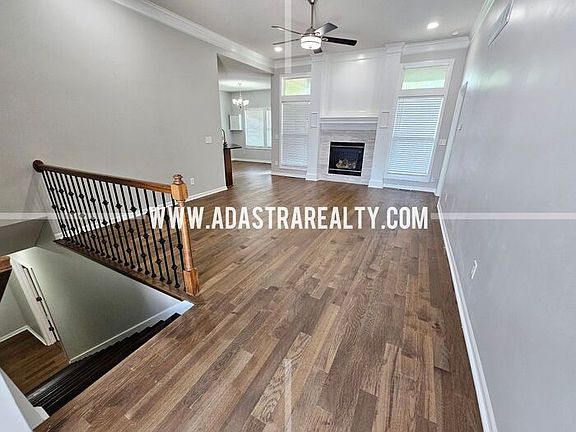 4th image of 10304 N Lane Ave