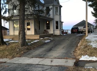 5167 Sherrill Rd, Sherrill, IA 52073