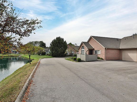 4th image of 5714 Sanderling Ln
