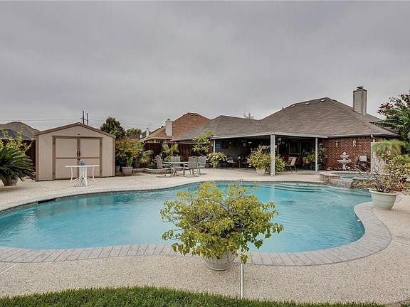 4th image of 1714 Hillwood Dr