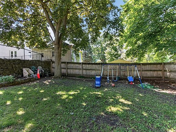 3rd image of 107 Edgett St