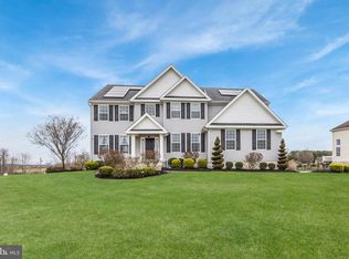 208 Maria Elena Dr, Mullica Hill, NJ 08062