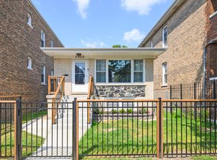 4008 S Albany Ave, Chicago, IL 60632