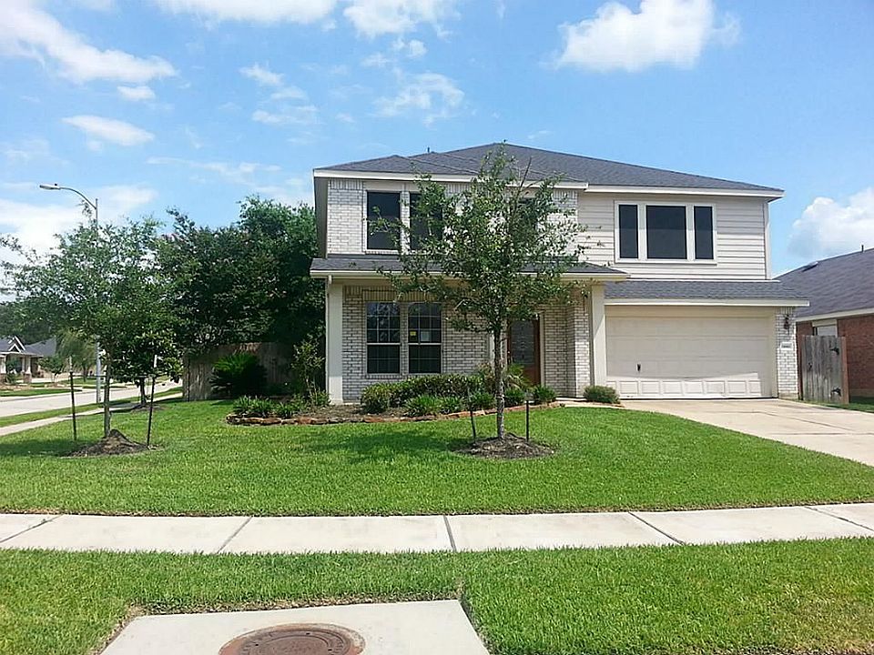 1st image of 18803 Knobby Oaks Pl