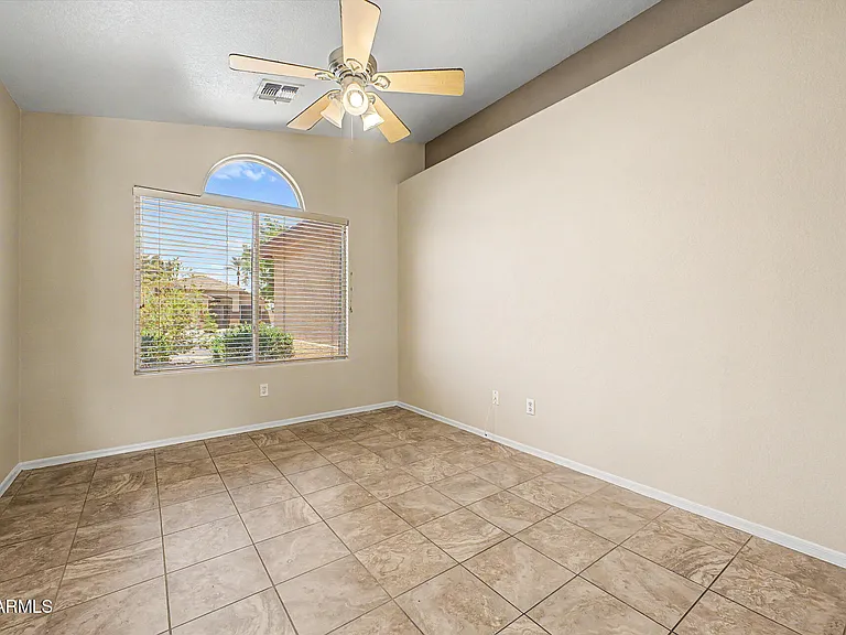 8151 W Tonto Ln — Photo 10