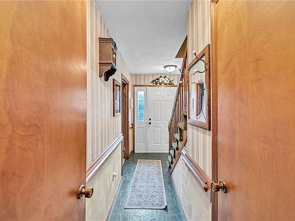 4th image of 3132 Benefit Rd