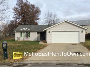 61 Gemstone Dr, Pontoon Beach, IL