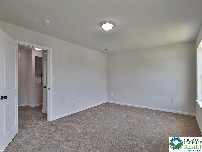 671 Sipos — Photo 16