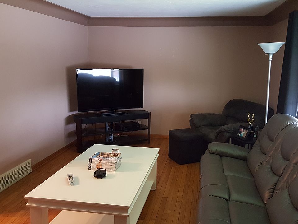 1st image of 5030 E 71st St