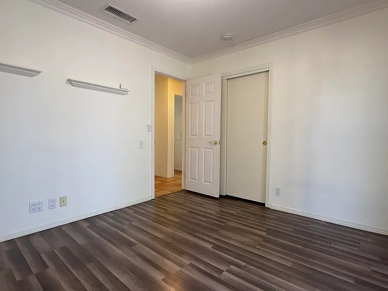 40064 Silktree Ct — Photo 18