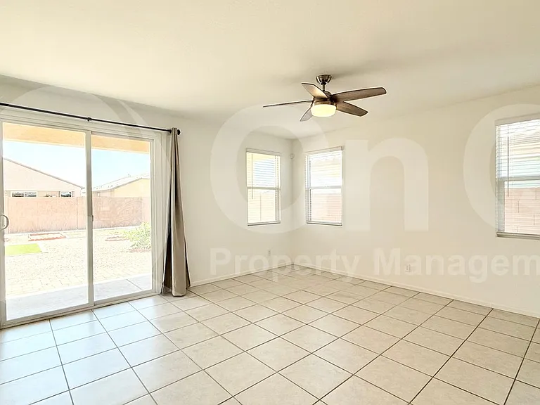 9357 W Glenrosa Ave — Photo 6