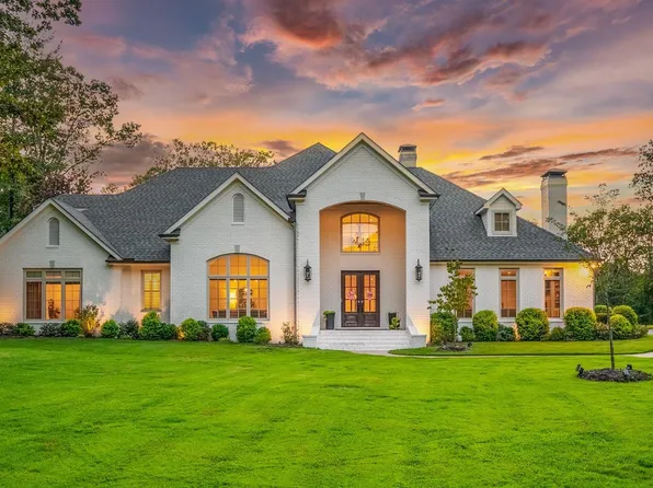 21 Somersett Dr, Roland, AR 72135