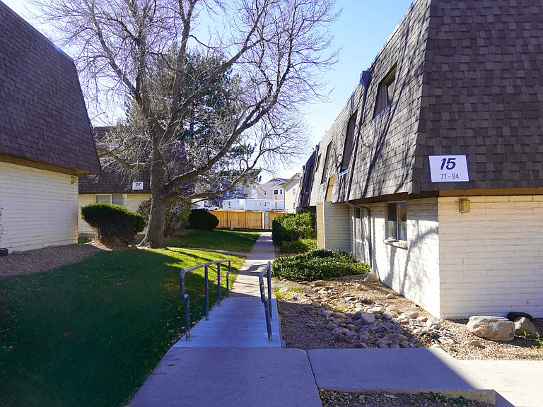 Mountain Terrace Apartments — Photo 12