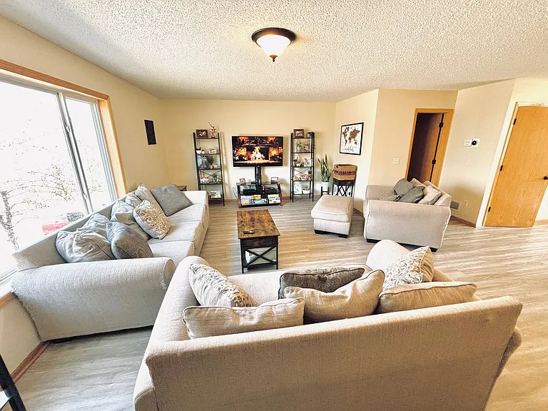 6 City View Ln — Photo 23