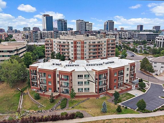 4th image of 4885 S Monaco Street #206