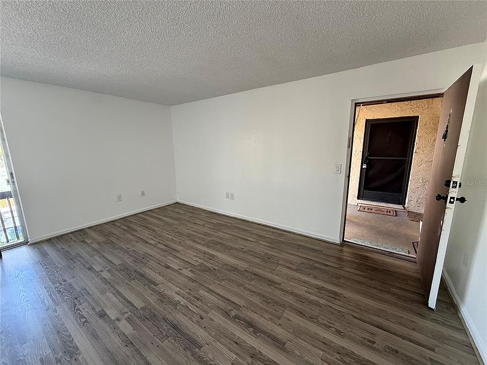 1st image of 2636 HIDDEN LAKE DRIVE N #H