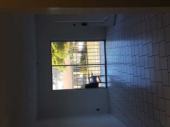 5th image of 13725 NE 6th Ave APT 201