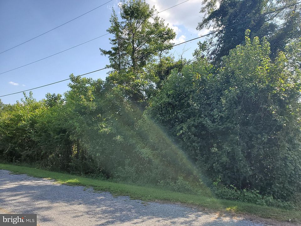 2nd image of 790 W Quillytown Rd