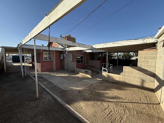 3rd image of 815 S 10th Ave