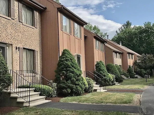 40 Winrow Dr — Photo 14